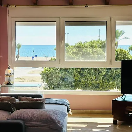 Chalet Con Piscina En Primera Linea De Playa Chalet Torremolinos
