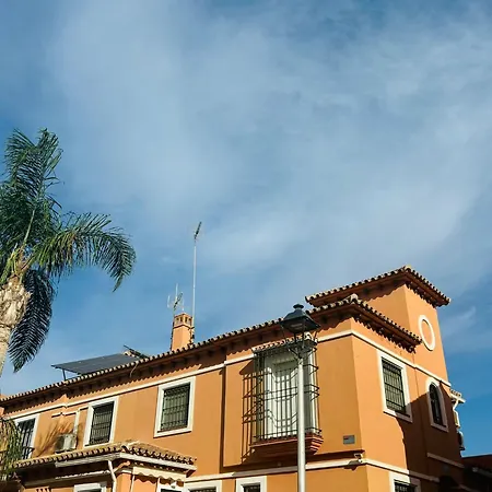 Chalet Chalet Con Piscina En Primera Linea De Playa Torremolinos